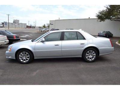 cadillac dts 2011 lt  gray sedan premium collection gasoline 8 cylinders front wheel drive automatic 76903