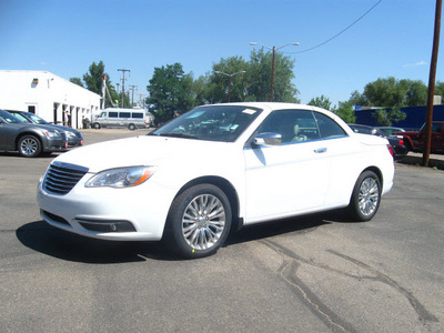 chrysler 200 convertible 2011 white limited flex fuel 6 cylinders front wheel drive automatic 80301