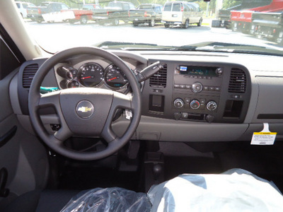 chevrolet silverado 2500hd 2011 white work truck gasoline 8 cylinders 4 wheel drive automatic 60007