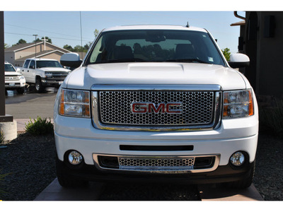 gmc sierra 1500 2010 white denali flex fuel 8 cylinders all whee drive automatic with overdrive 99352