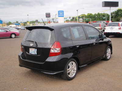 honda fit 2007 black hatchback sport gasoline 4 cylinders front wheel drive 5 speed manual 98632