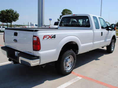 ford f 250 super duty 2012 white flex fuel 8 cylinders 4 wheel drive shiftable automatic 76205