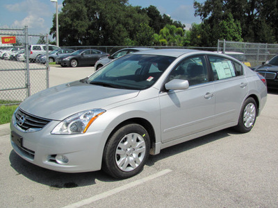 nissan altima 2012 silver sedan s gasoline 4 cylinders front wheel drive automatic 33884