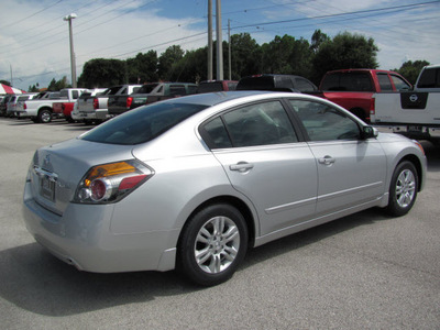 nissan altima 2012 silver sedan s gasoline 4 cylinders front wheel drive automatic 33884