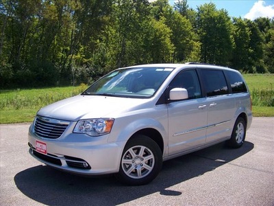 chrysler town and country 2012 silver van touring flex fuel 6 cylinders front wheel drive not specified 44024