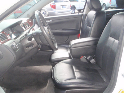 chevrolet impala 2006 white sedan flex fuel 6 cylinders front wheel drive automatic 98674