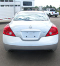 nissan altima 2008 gray coupe 3 5 se gasoline 6 cylinders front wheel drive automatic 80504