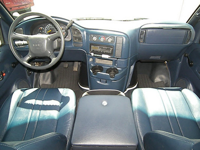 gmc safari 2000 white van gasoline v6 rear wheel drive automatic 81212