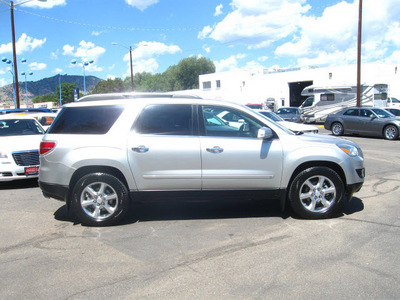 saturn outlook 2007 silver suv xr gasoline 6 cylinders all whee drive automatic 80301