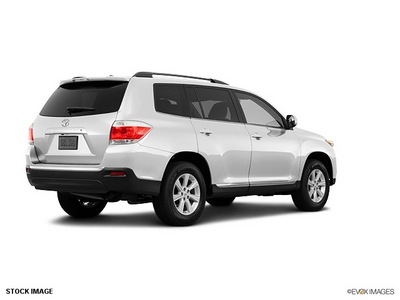 toyota highlander 2011 white suv gasoline 6 cylinders front wheel drive not specified 34788