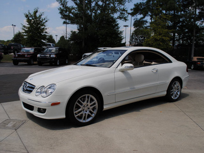 mercedes benz clk class 2009 white coupe clk350 gasoline 6 cylinders rear wheel drive shiftable automatic 27616