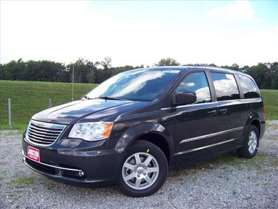 chrysler town and country 2012 dk  gray van touring flex fuel 6 cylinders front wheel drive not specified 44024
