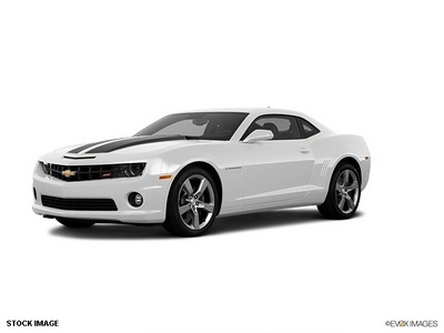 chevrolet camaro 2011 white coupe 2 s s gasoline 8 cylinders rear wheel drive 6 spd auto onstar,1 yr sa 77090