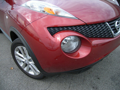 nissan juke 2011 red wagon gasoline 4 cylinders front wheel drive 6 speed manual 46219