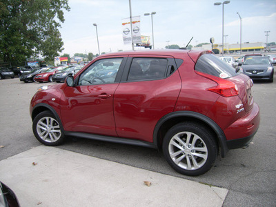 nissan juke 2011 red wagon gasoline 4 cylinders front wheel drive 6 speed manual 46219