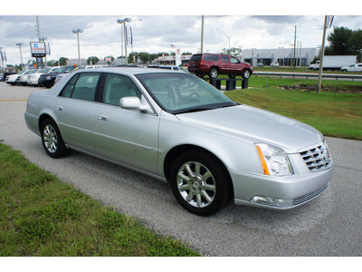 cadillac dts 2009 lt  gray sedan gasoline 8 cylinders front wheel drive automatic 33870