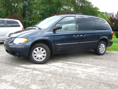 chrysler town and country 2007 blue van limited gasoline 6 cylinders front wheel drive automatic 45840