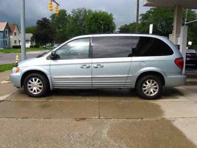 chrysler town and country 2001 blue van lxi gasoline 6 cylinders front wheel drive automatic 45840