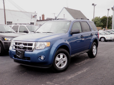 ford escape 2010 blue suv xlt gasoline 4 cylinders front wheel drive automatic 61832