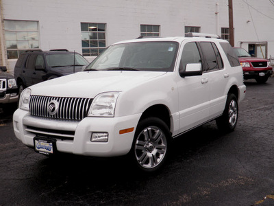 mercury mountaineer 2006 white suv premier gasoline 8 cylinders rear wheel drive automatic 61832