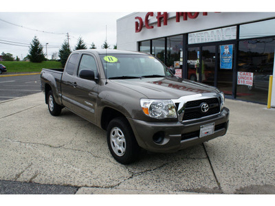 toyota tacoma 2011 dk  green gasoline 4 cylinders 2 wheel drive automatic 07724