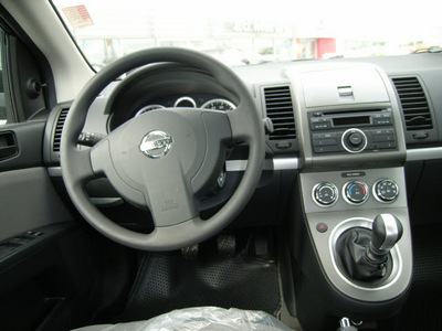 nissan sentra 2012 black sedan gasoline 4 cylinders front wheel drive 6 speed manual 46219