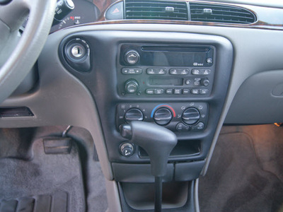 chevrolet malibu 2003 maroon sedan ls gasoline 6 cylinders front wheel drive automatic 60115