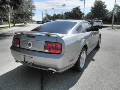 ford mustang 2008 gray coupe gt deluxe gasoline 8 cylinders rear wheel drive 5 speed manual 32783