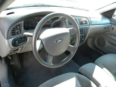 ford taurus 2004 maroon sedan ses gasoline v6 24v front wheel drive automatic 92882