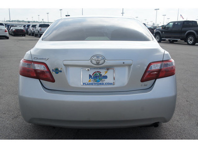 toyota camry 2007 silver sedan ce gasoline 4 cylinders front wheel drive automatic 77388