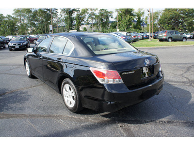 honda accord 2009 crystal black sedan lx p gasoline 4 cylinders front wheel drive 5 speed automatic 07724