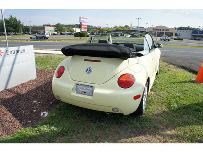 volkswagen new beetle 2005 beige gls gasoline 4 cylinders front wheel drive automatic 07724