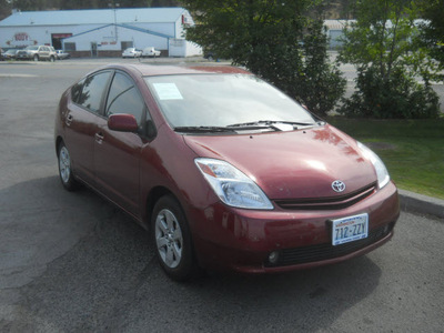 toyota prius 2005 maroon hatchback hybrid 4 cylinders front wheel drive cont  variable trans  99208