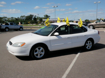 ford taurus 2003 white sedan ses gasoline 6 cylinders front wheel drive automatic with overdrive 56001