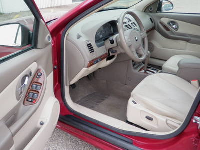 chevrolet malibu maxx 2005 sport red hatchback lt gasoline 6 cylinders front wheel drive automatic 56001