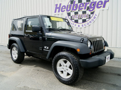 jeep wrangler 2008 black suv x gasoline 6 cylinders 4 wheel drive 6 speed manual 80905