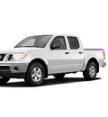 nissan frontier 2011 white gasoline 6 cylinders 4 wheel drive not specified 98371