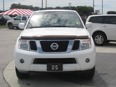 nissan pathfinder 2008 white suv se 6 cylinders rear wheel drive automatic 33884