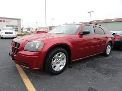 dodge magnum 2005 red wagon se gasoline 6 cylinders rear wheel drive 4 speed automatic 60915