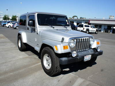 jeep wrangler 2005 silver suv unlimited gasoline 6 cylinders 4 wheel drive automatic with overdrive 98371