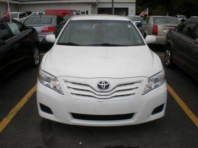 toyota camry 2010 white sedan 4 cylinders front wheel drive automatic 13502