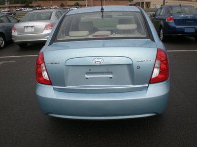 hyundai accent 2009 blue sedan gls gasoline 4 cylinders front wheel drive automatic 13502