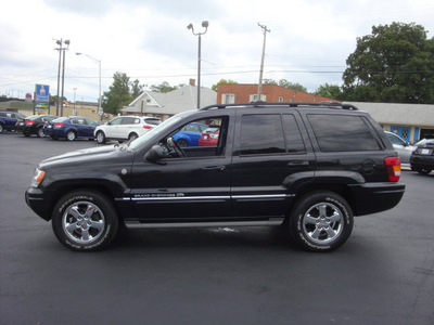 jeep grand cherokee 2004 black suv overland gasoline 8 cylinders 4 wheel drive automatic 45324