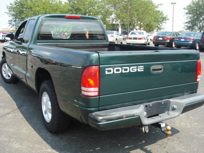 dodge dakota 2000 dk  green pickup truck sport gasoline v8 rear wheel drive automatic with overdrive 43228