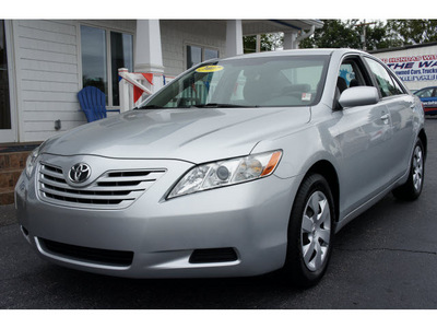 toyota camry 2007 silver sedan le gasoline 4 cylinders front wheel drive not specified 28677