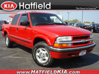 chevrolet s 10 2001 red ls gasoline 6 cylinders 4 wheel drive automatic 43228