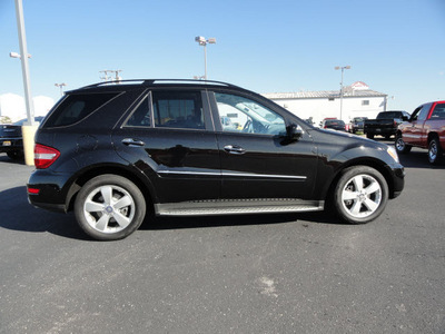 mercedes benz m class 2009 black suv ml350 4matic gasoline 6 cylinders all whee drive 7 speed 60915