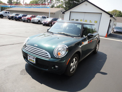 mini cooper 2007 dk  green hatchback gasoline 4 cylinders front wheel drive 5 speed manual 45005