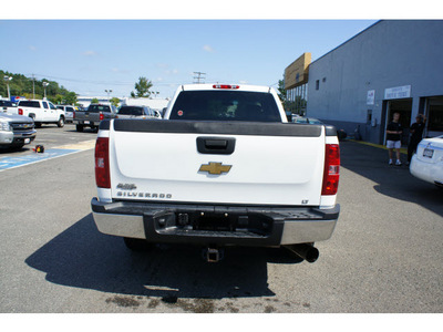 chevrolet silverado 2500hd 2007 white ltz diesel 8 cylinders 4 wheel drive automatic 07712