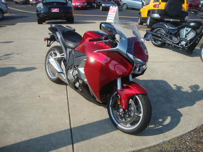 honda vfr12faa 2010 red 1200 2 cylinders 5 speed 45342